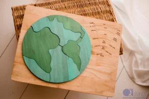 QToys Australia (USA) Earth Core Puzzle